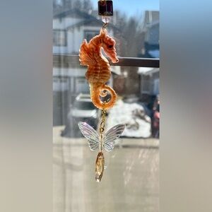 *Host Pick*Window sun catcher or rear view mirror dangle-sea horse